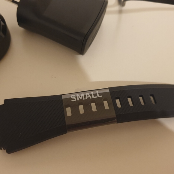 Samsung Gear S3 Frontier Excellent Condition, Like New - Picture 5 of 5